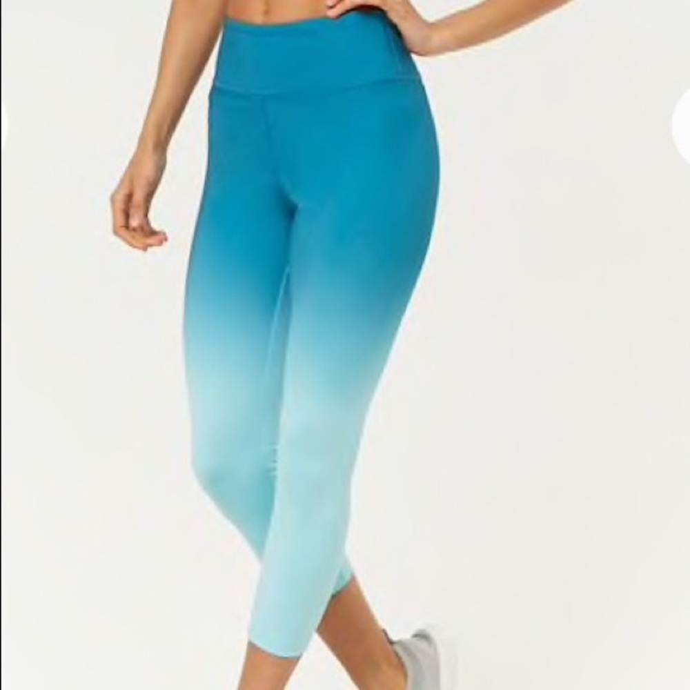 Active Ombré Capri Leggings